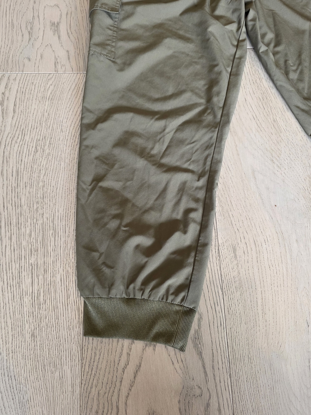 Olive Green Cargo Jogger Pants - Casual Utility Style - Picture 5 of 7